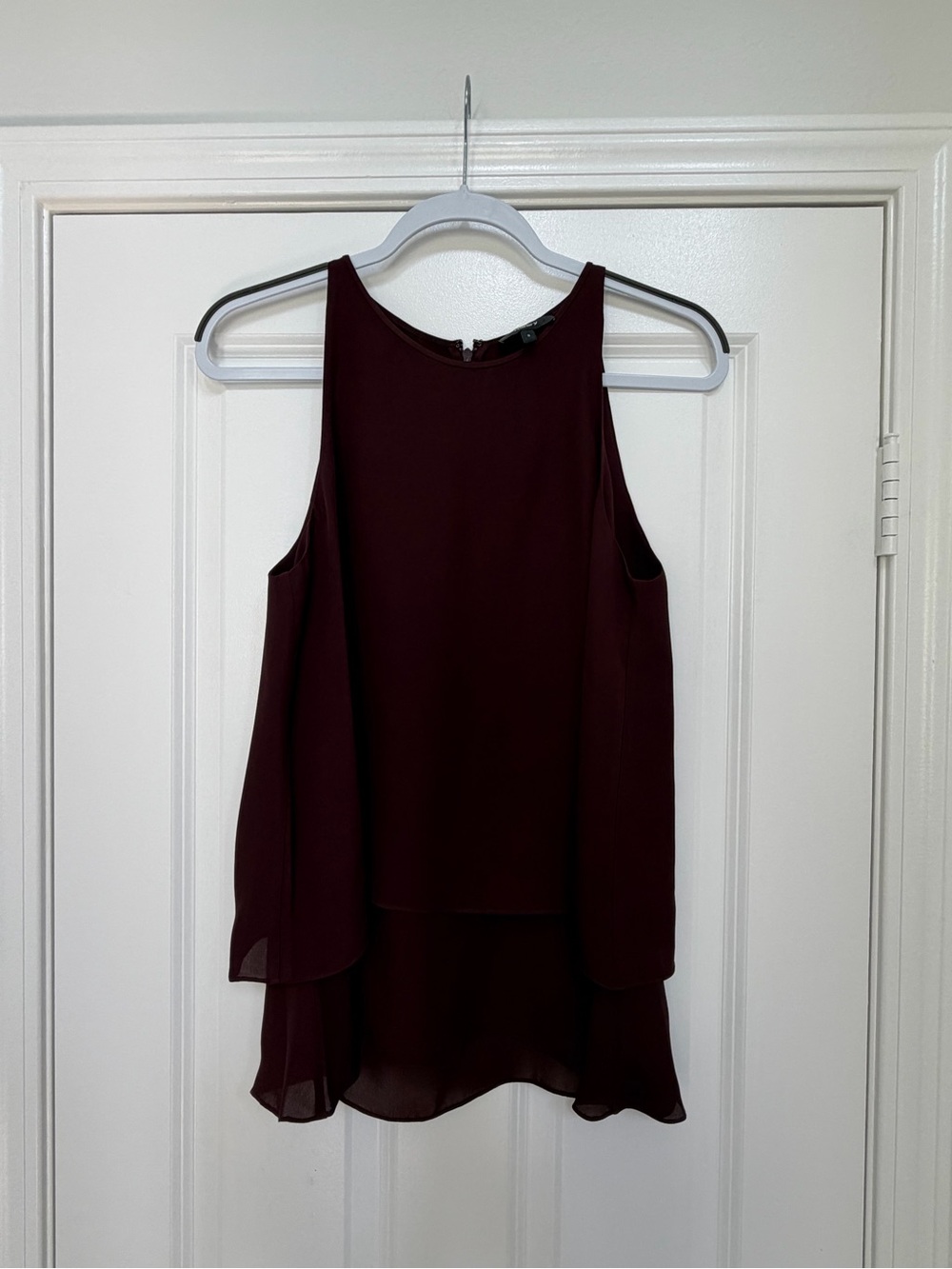 Theory 100% Silk Sleeveless Blouse in Burgundy